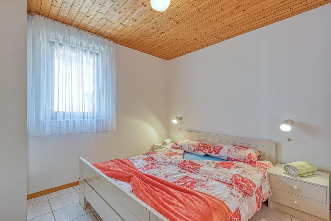 Apartments Kiki Spada Пореч Екстер'єр фото