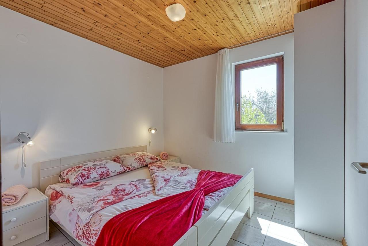 Apartments Kiki Spada Пореч Екстер'єр фото