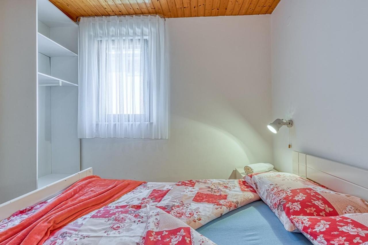 Apartments Kiki Spada Пореч Екстер'єр фото