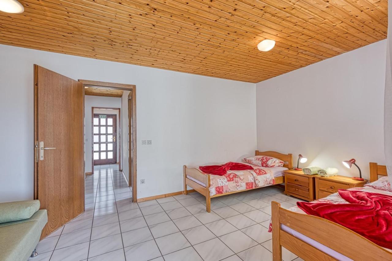 Apartments Kiki Spada Пореч Екстер'єр фото