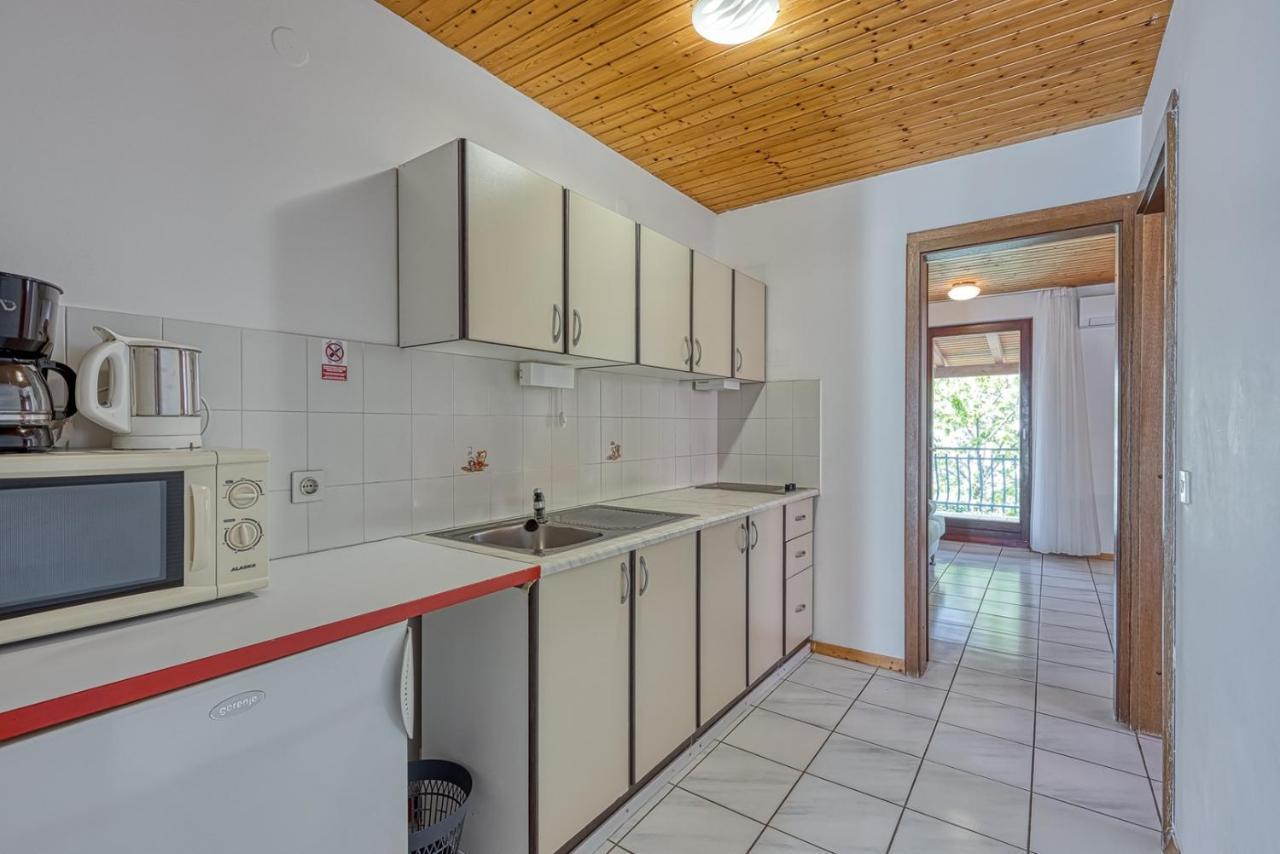 Apartments Kiki Spada Пореч Екстер'єр фото
