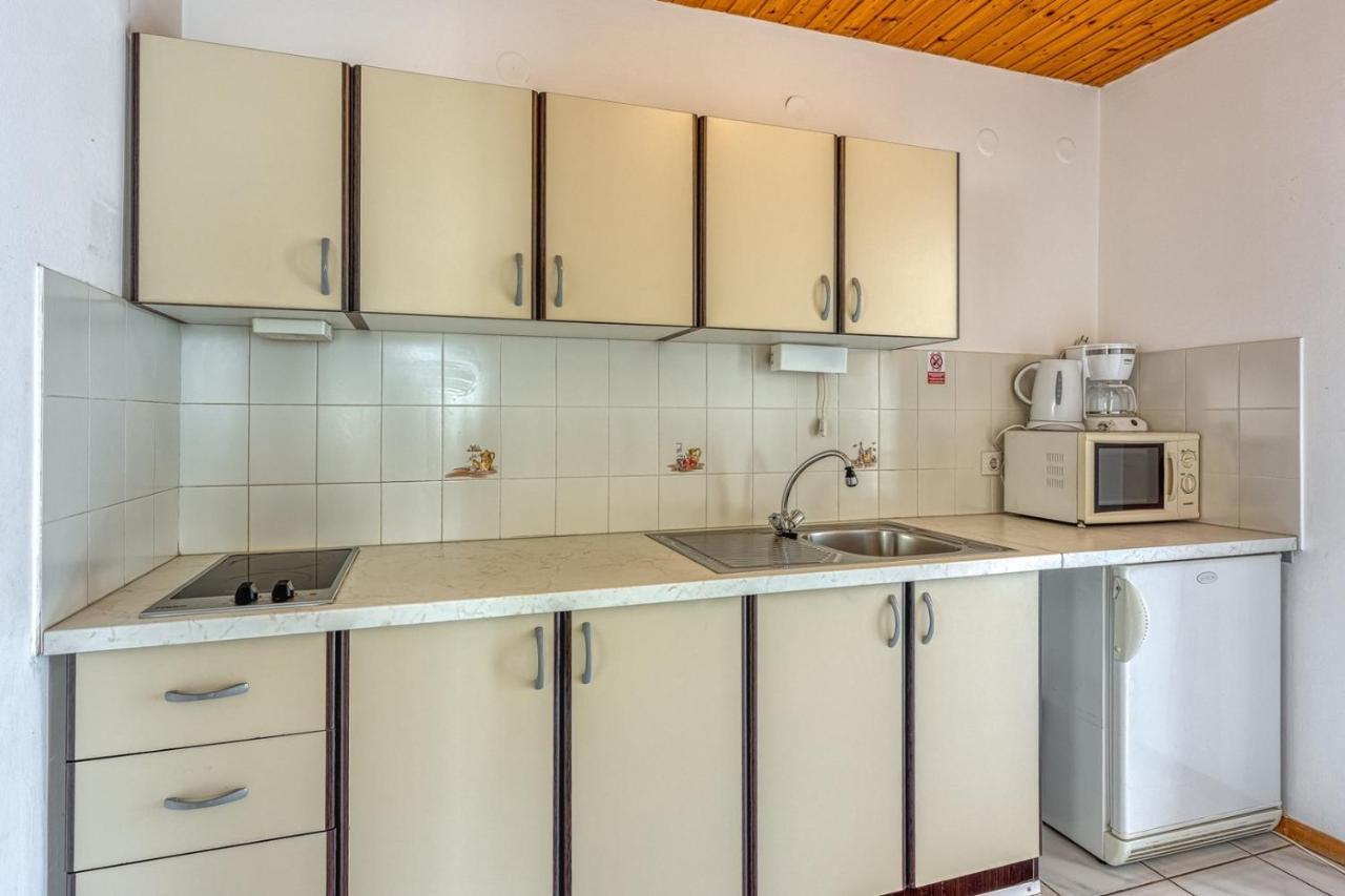Apartments Kiki Spada Пореч Екстер'єр фото
