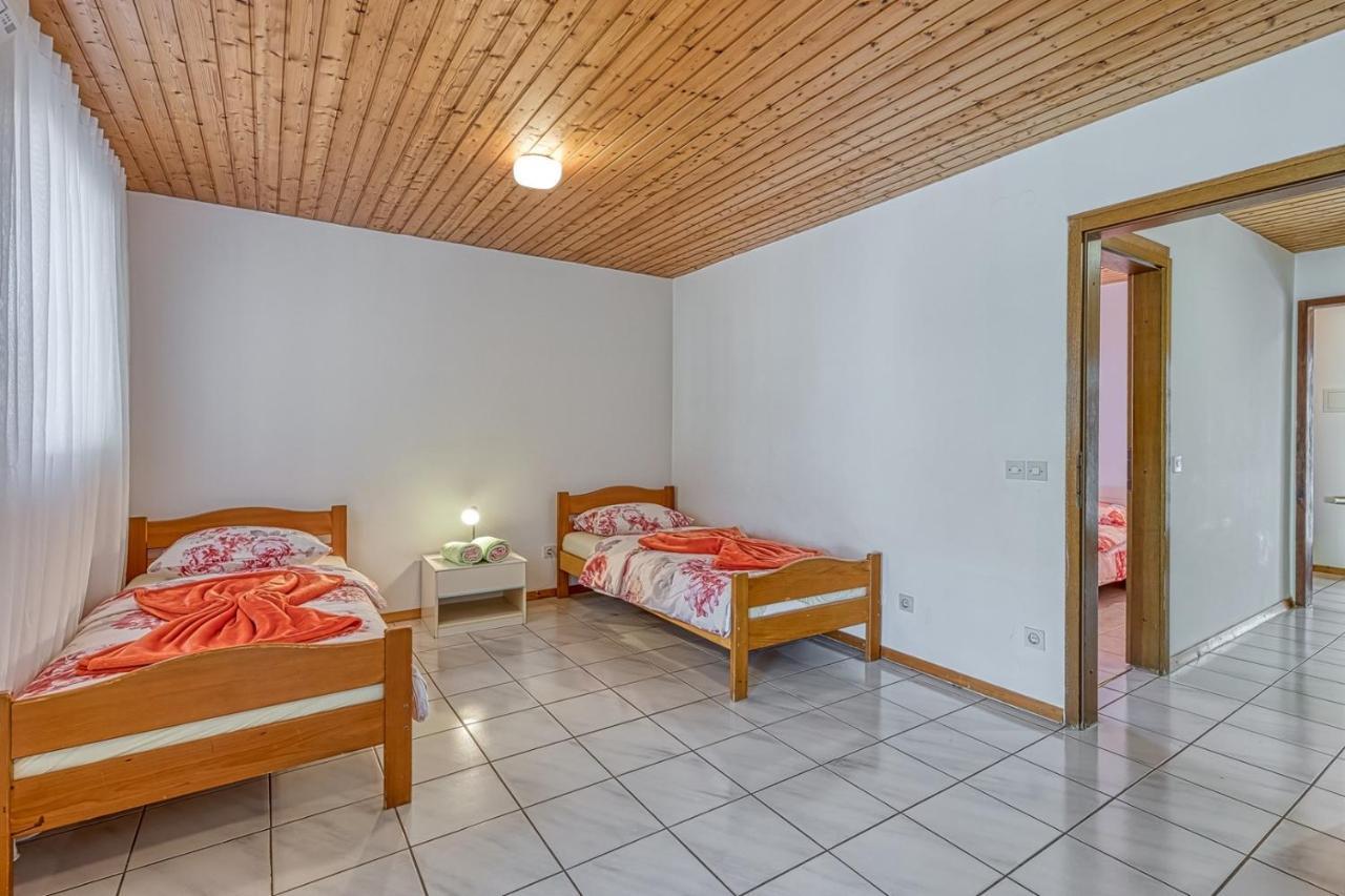 Apartments Kiki Spada Пореч Екстер'єр фото
