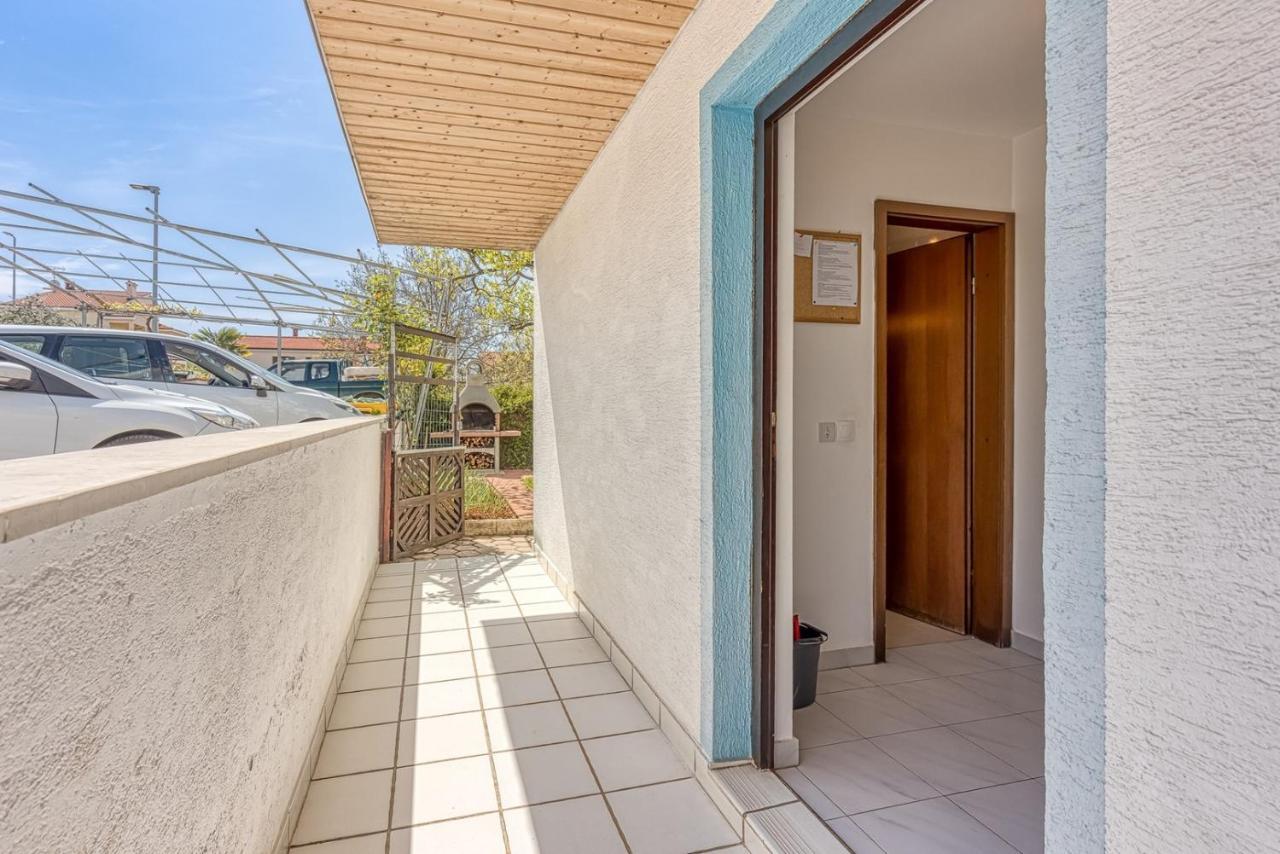 Apartments Kiki Spada Пореч Екстер'єр фото