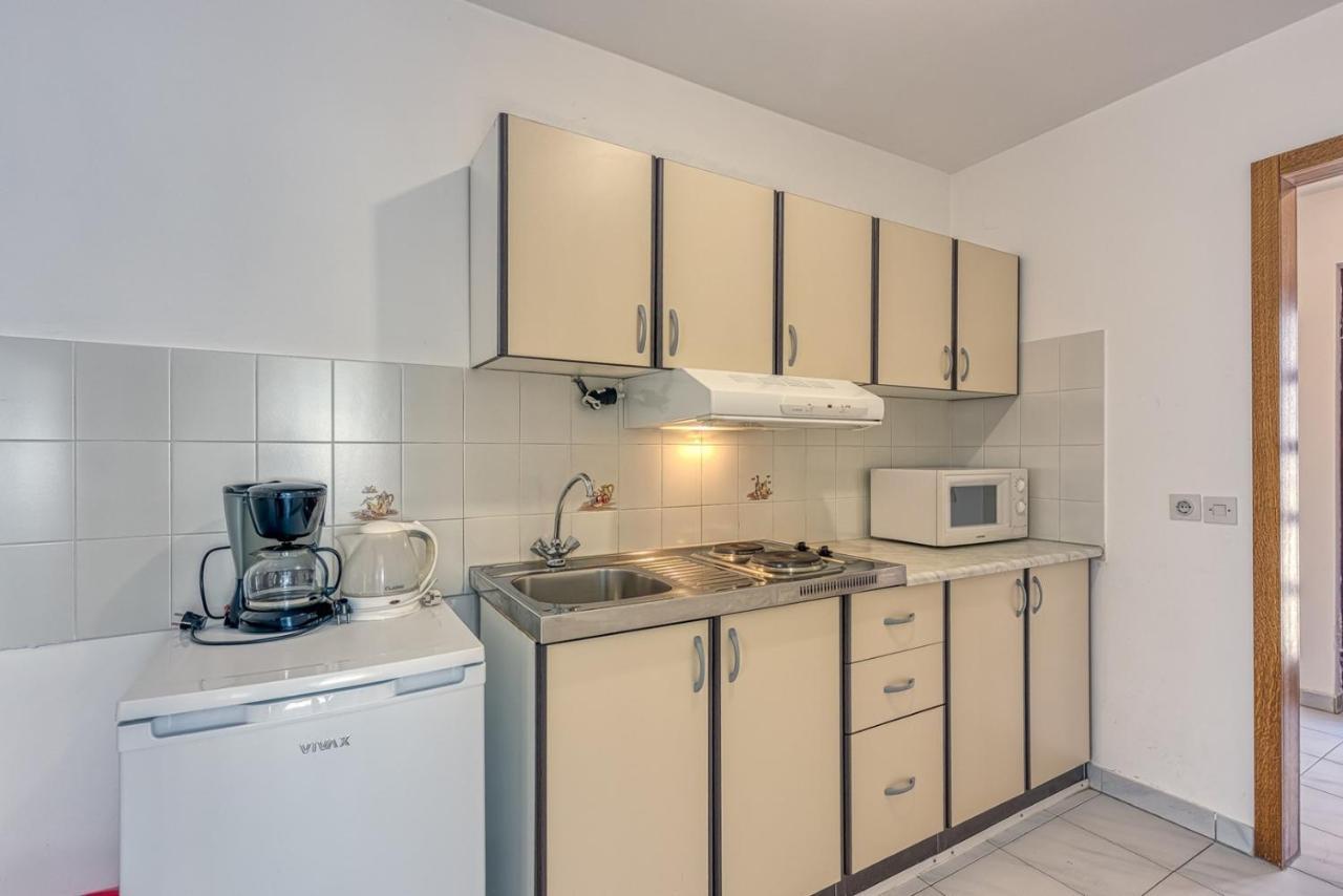 Apartments Kiki Spada Пореч Екстер'єр фото
