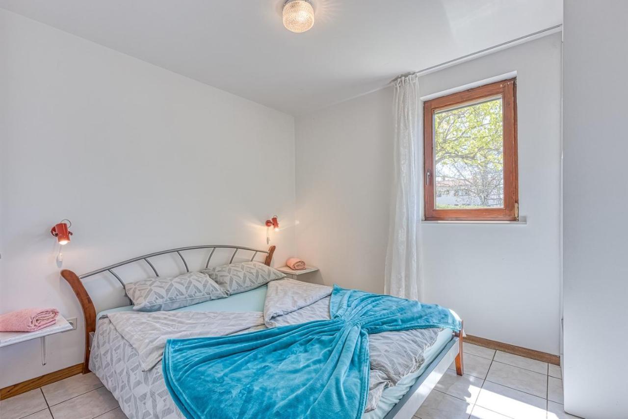 Apartments Kiki Spada Пореч Екстер'єр фото