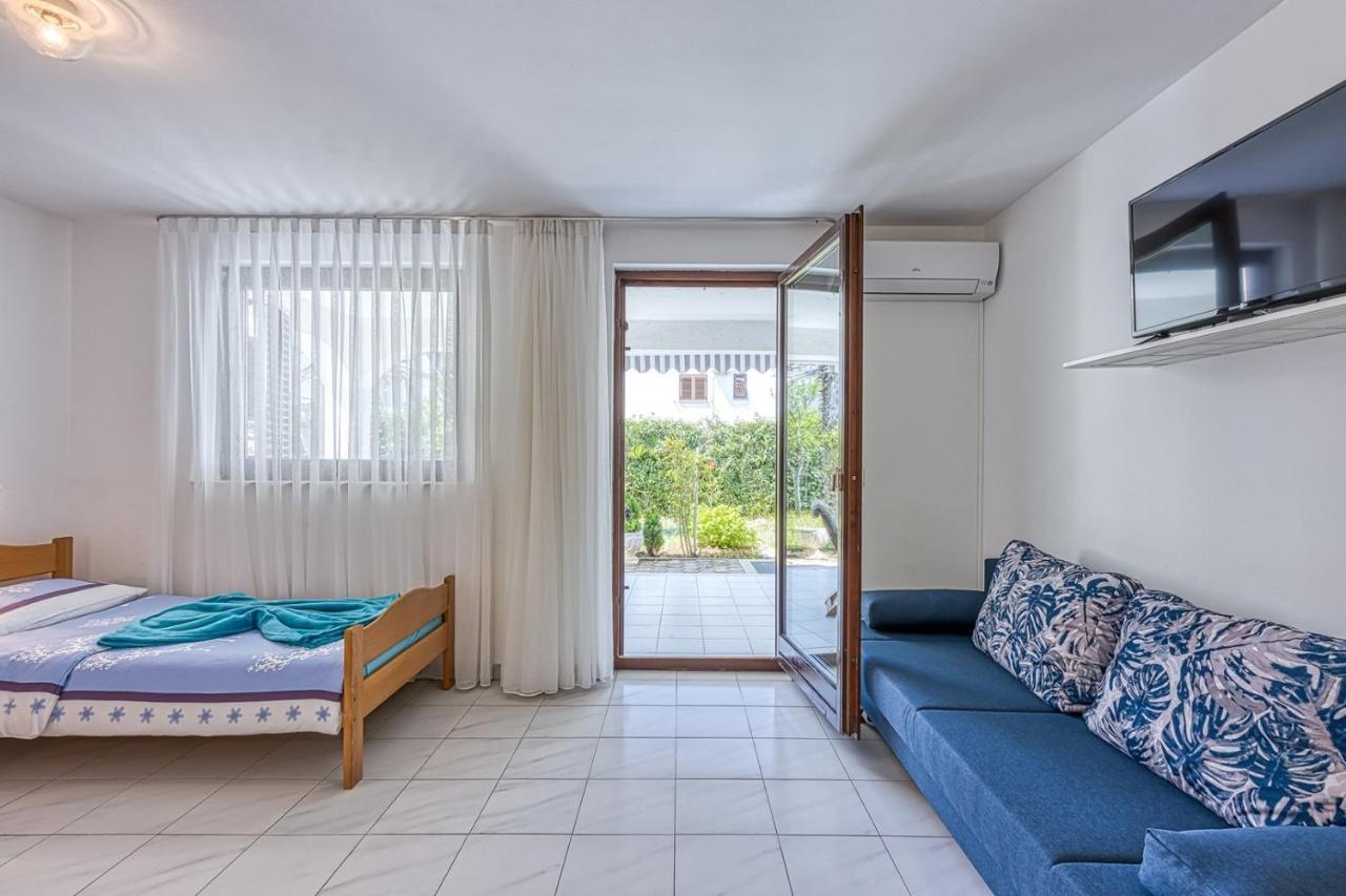 Apartments Kiki Spada Пореч Екстер'єр фото