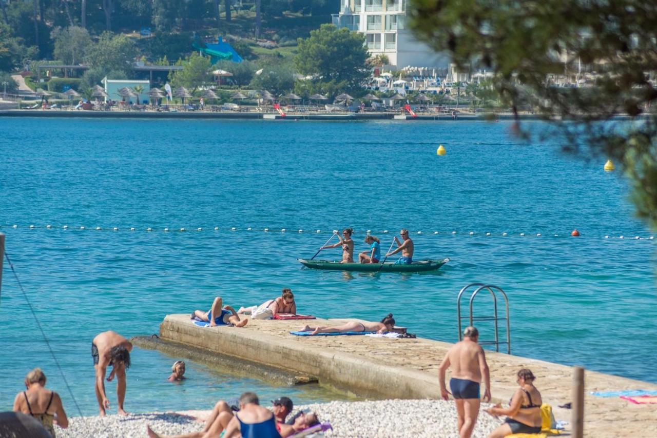 Apartments Kiki Spada Пореч Екстер'єр фото