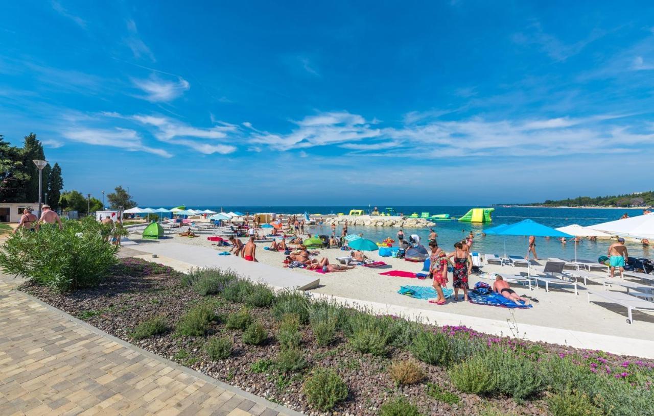 Apartments Kiki Spada Пореч Екстер'єр фото