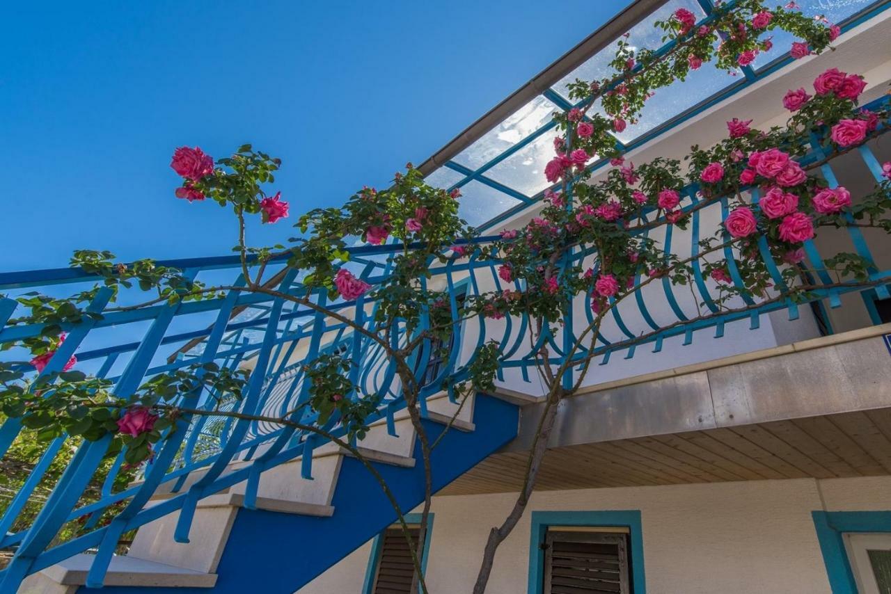 Apartments Kiki Spada Пореч Екстер'єр фото